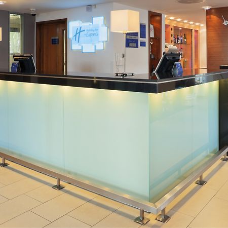 Holiday Inn Express London Golders Green, An Ihg Hotel Финчли Интериор снимка