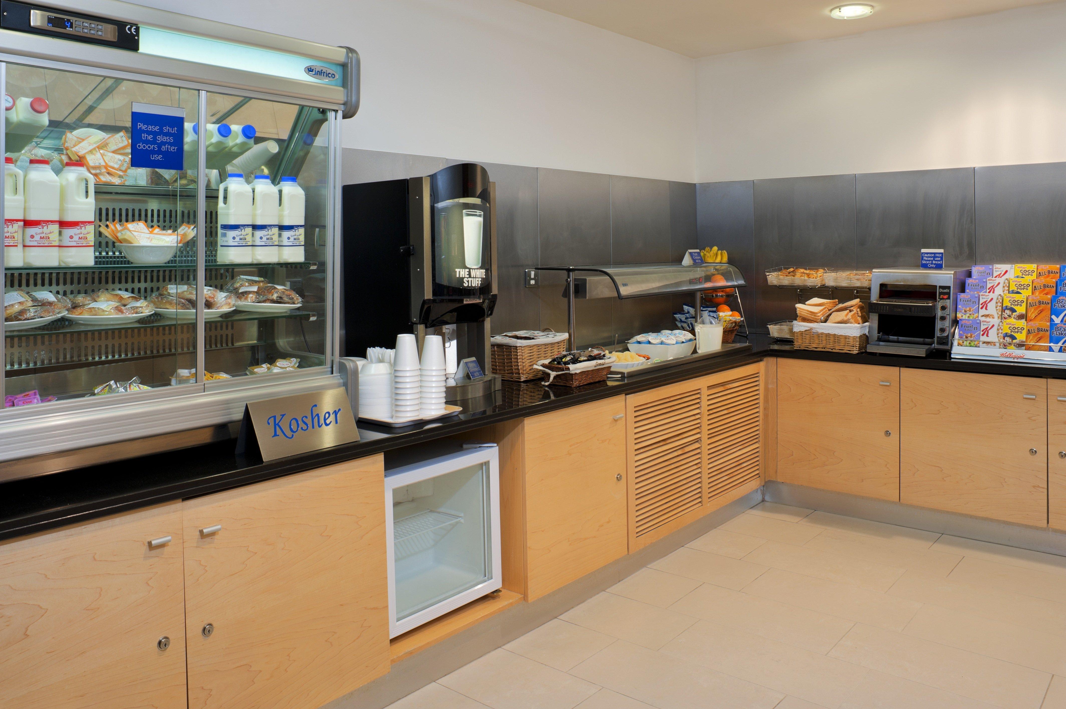 Holiday Inn Express London Golders Green, An Ihg Hotel Финчли Ресторант снимка
