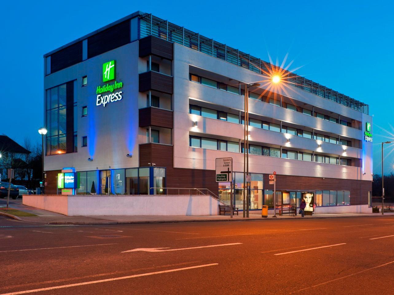 Holiday Inn Express London Golders Green, An Ihg Hotel Финчли Екстериор снимка