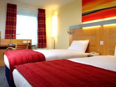 Holiday Inn Express London Golders Green, An Ihg Hotel Финчли Екстериор снимка